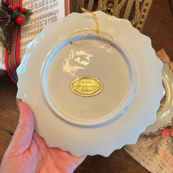 Vintage Courier & Ives Collector Plates - Picture 2 of 9